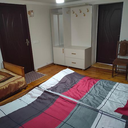 Ni- Ke Tskaltubo Quarto foto