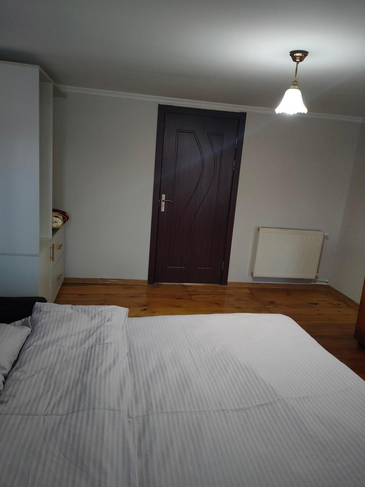 Ni- Ke Tskaltubo Quarto foto