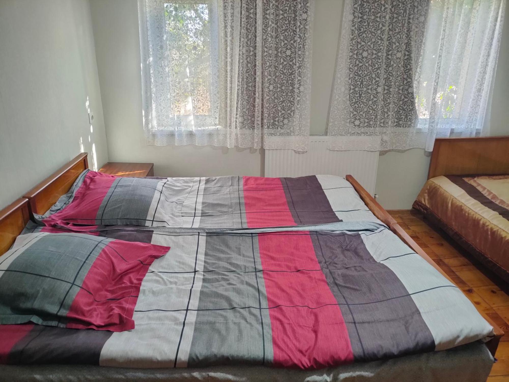 Ni- Ke Tskaltubo Quarto foto